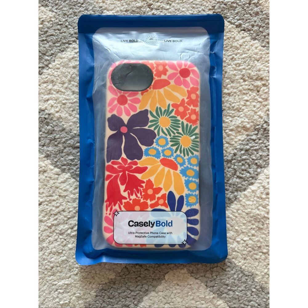 NWT Casely iPhone 16e Case Flower Patch Floral Ma… - image 2